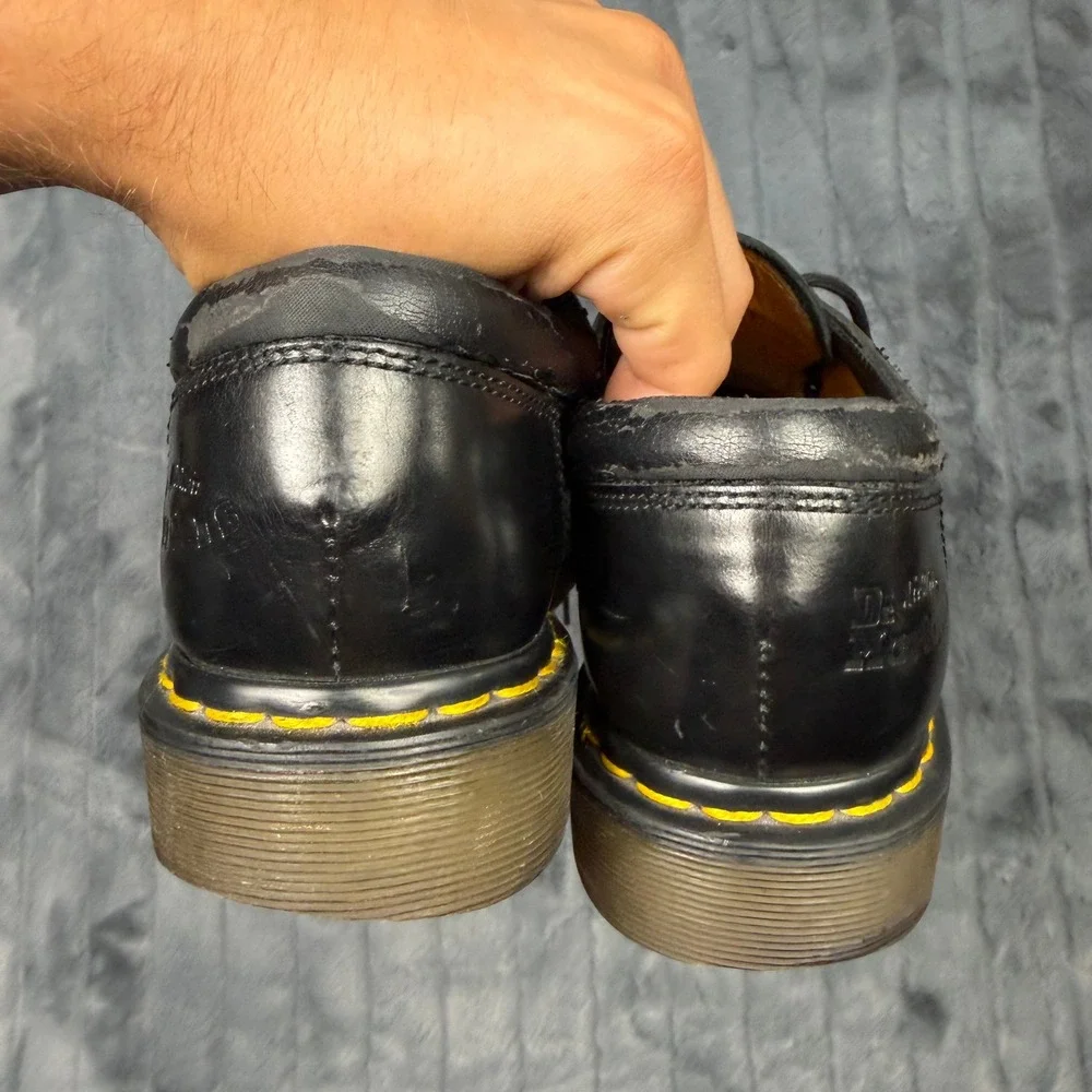 Dr. Martens 8053 Oxford Mens 9 Black Leather Padded Collar 5-Eye Lace Up 11849